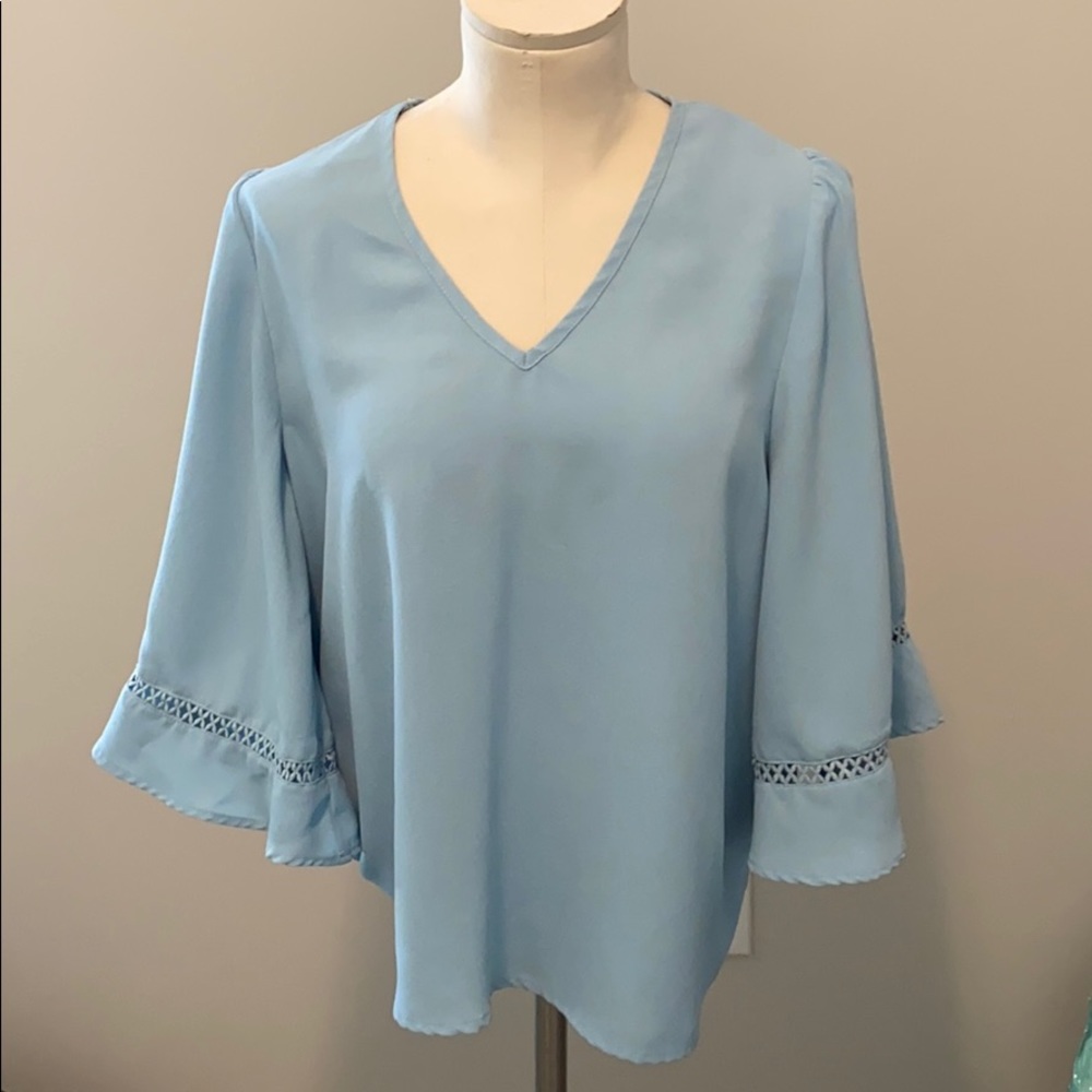 Super cute blue blouse